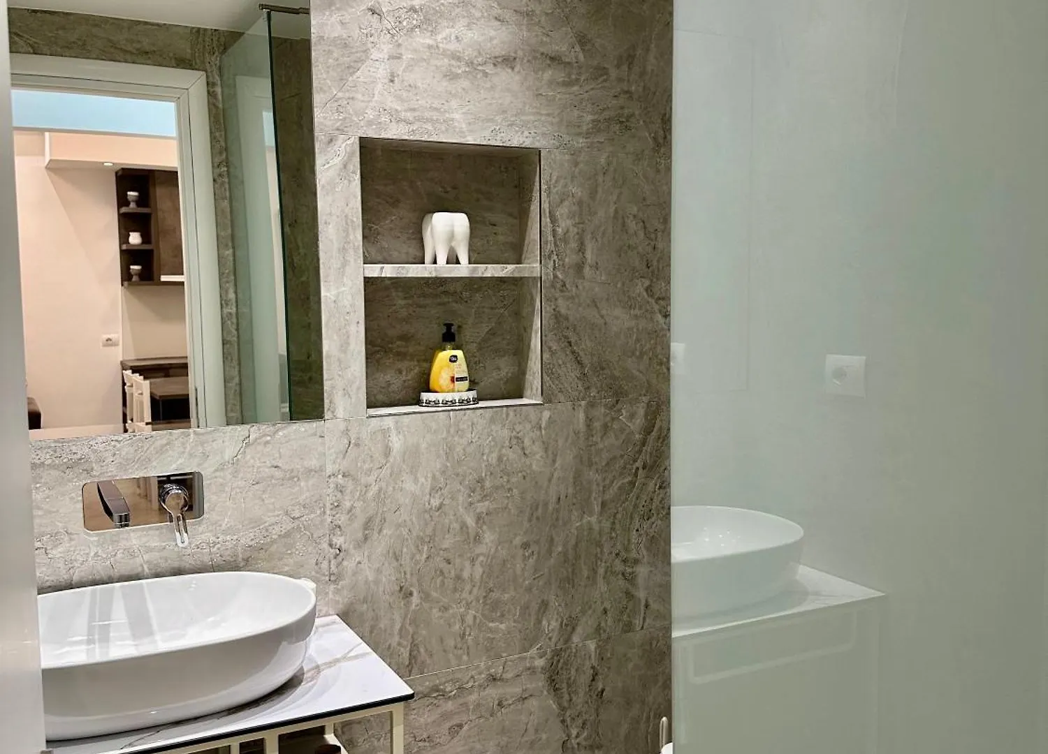 Aqua Apartments Seaview Sarandë