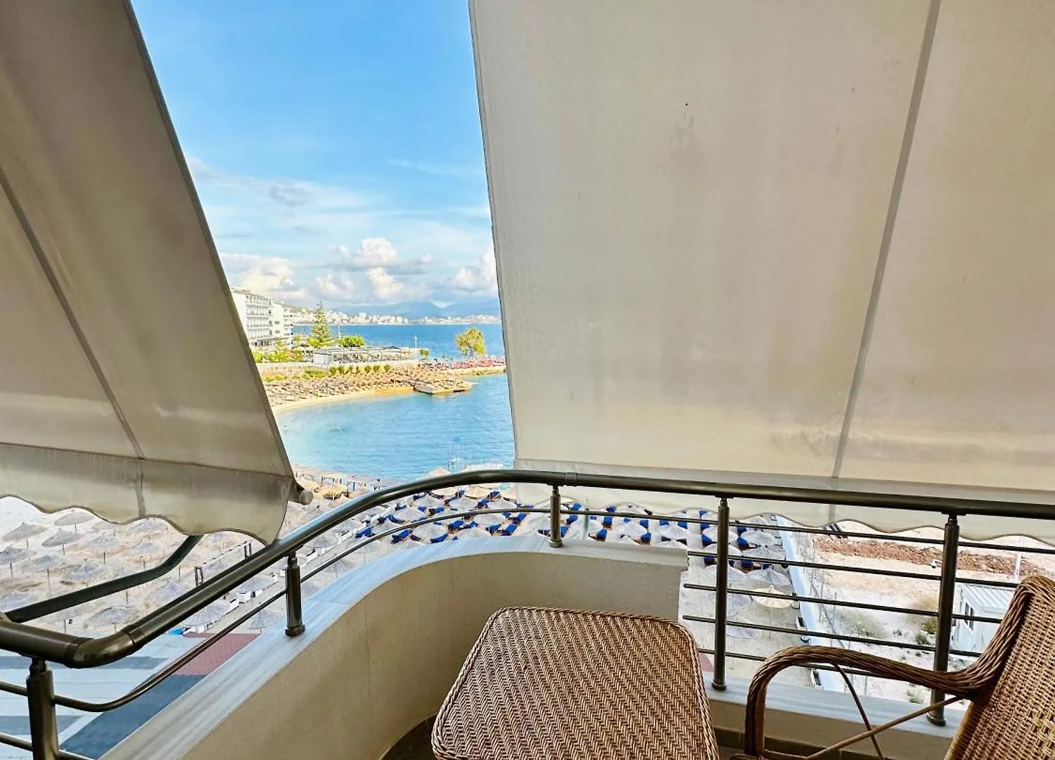 Aqua Apartments Seaview Sarande Albania