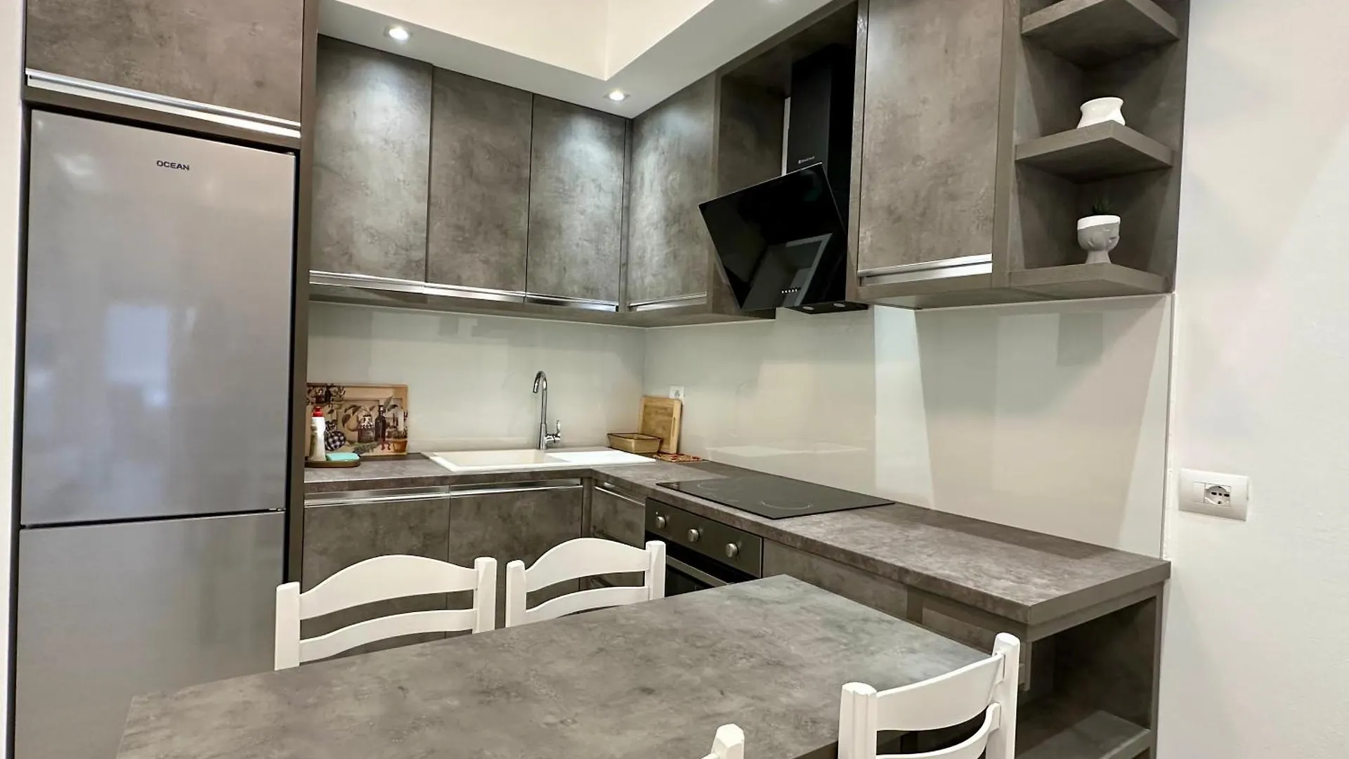 Aqua Apartments Seaview Sarande