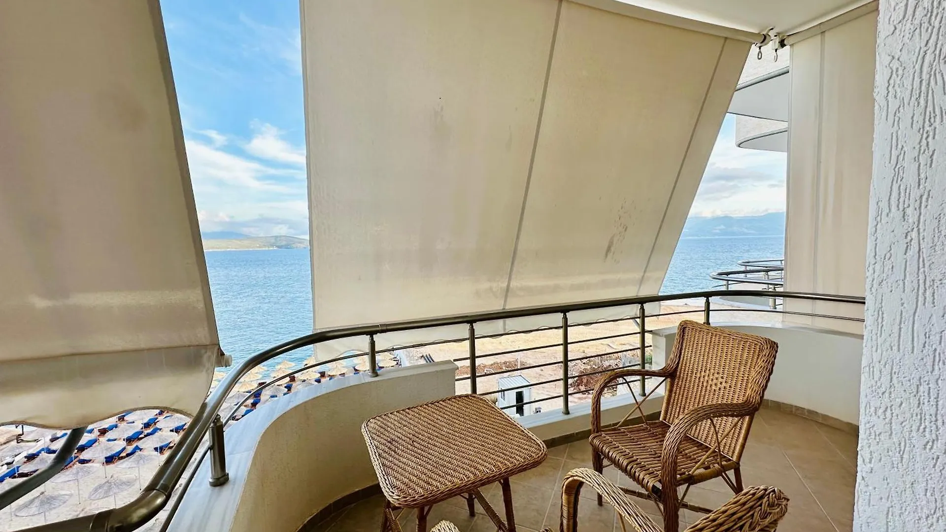 Aqua Apartments Seaview Sarande 0*,